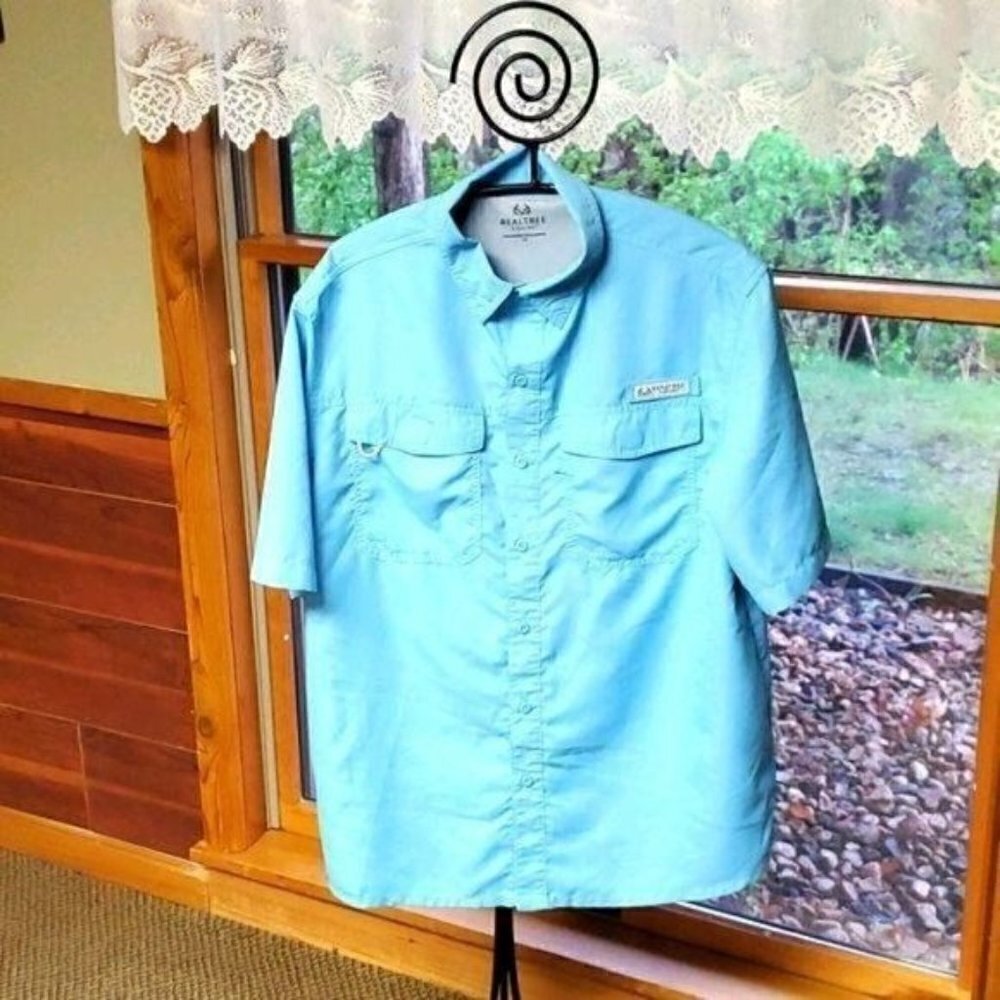RealTree Fishing Vented Pockets Casual Button Down‎ Short Sleeve Sz L Shirt